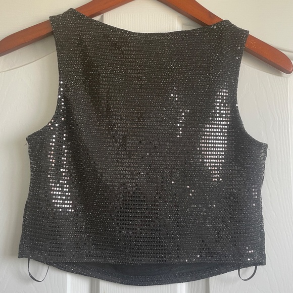 Sincerely Jules Sparkly Black Cow Neckline Sequin Sleeveless Crop Top, Small - Picture 11 of 13